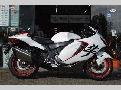 SUZUKI GSX-R 1300 HAYABUSA – foto 3