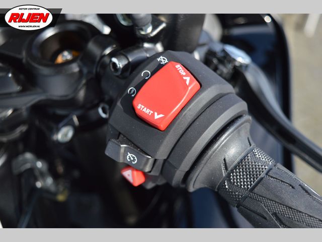 suzuki - gsx-r-1300-hayabusa