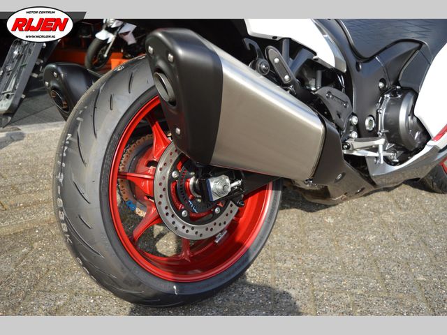 suzuki - gsx-r-1300-hayabusa