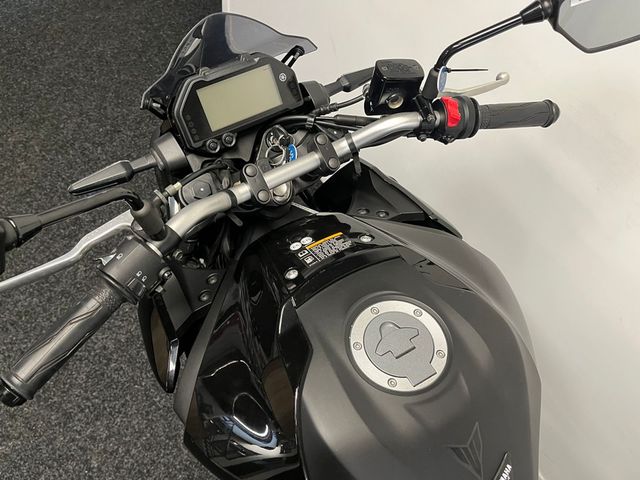 yamaha - mt-03