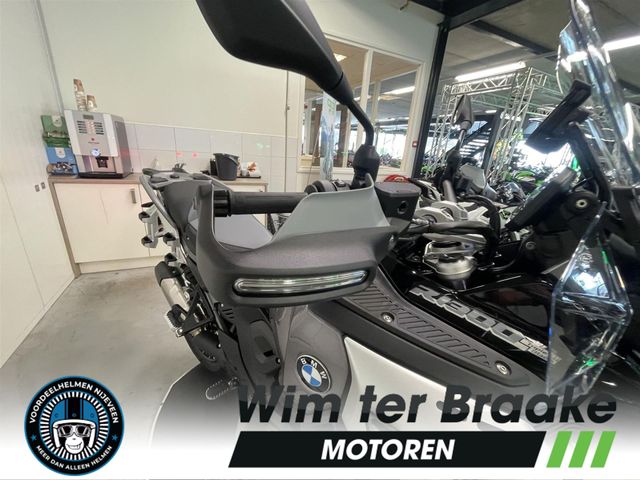 bmw - r-1300-gs-adventure
