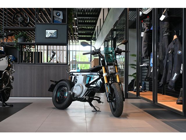 bmw - ce-02
