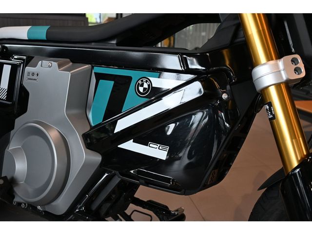 bmw - ce-02
