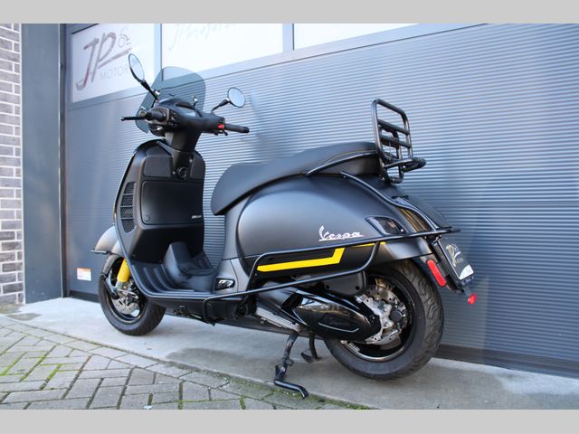 piaggio - gts-touring-300