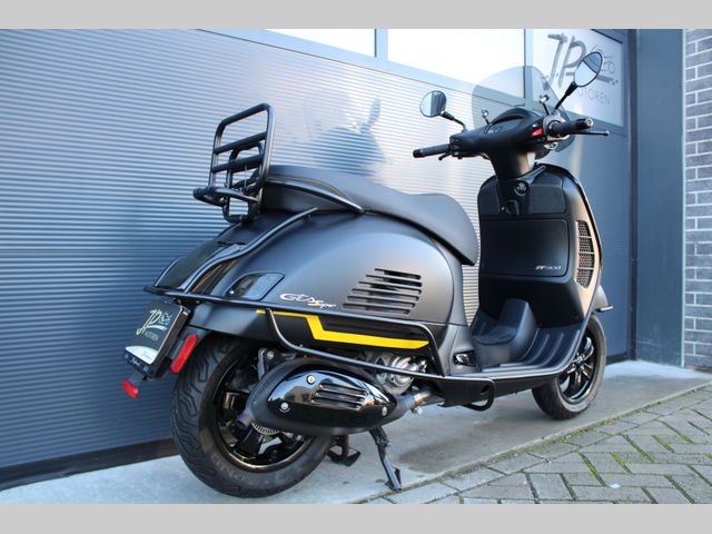 piaggio - gts-touring-300