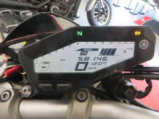 yamaha - mt-09-abs