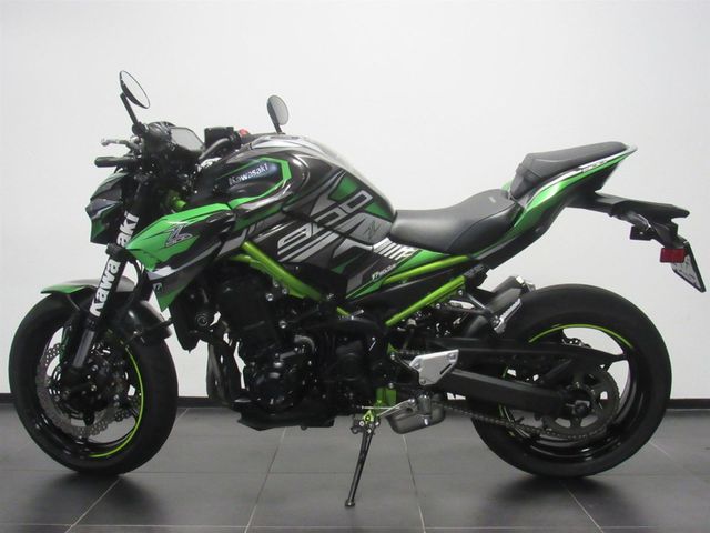 kawasaki - z900