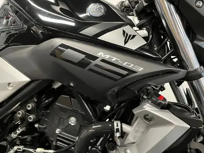 YAMAHA MT 03 ABS – foto 3