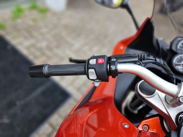 bmw - f-800-gt