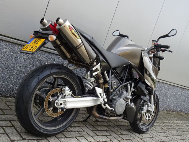 ktm - 990-super-duke