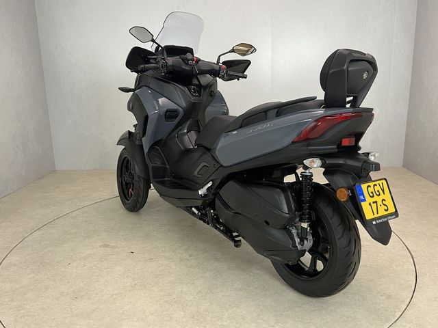 yamaha - tricity-300