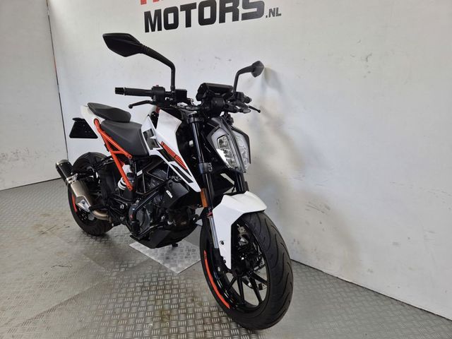 ktm - 125-duke