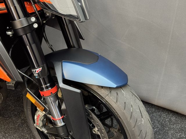 ktm - 1290-super-duke-r
