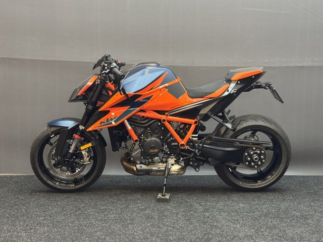 ktm - 1290-super-duke-r
