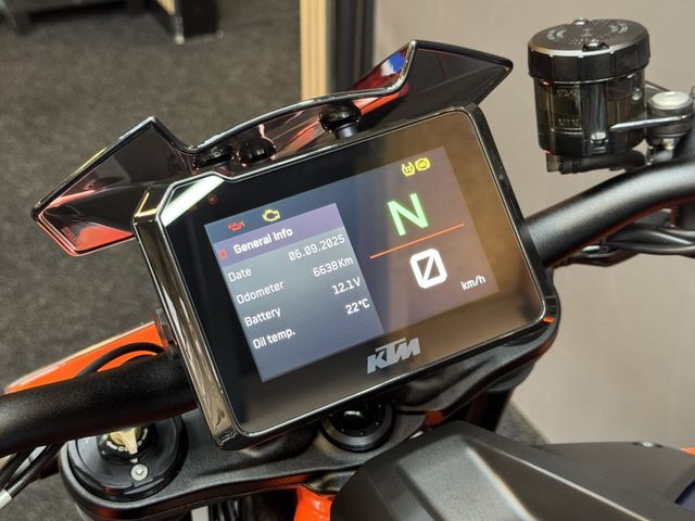 ktm - 1290-super-duke-r