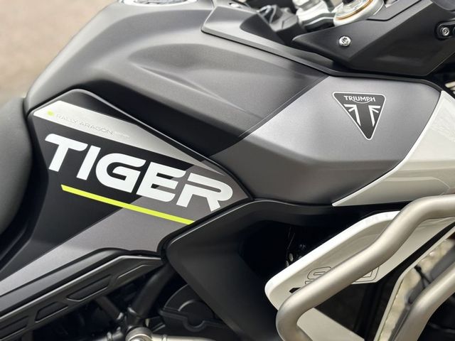 triumph - tiger-900-rally-aragon-edition