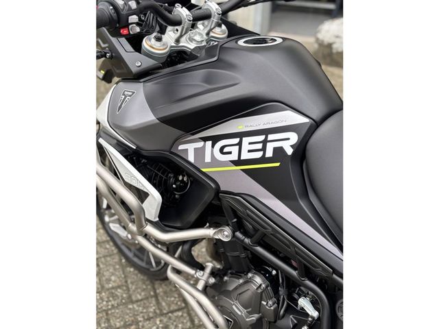 triumph - tiger-900-rally-aragon-edition