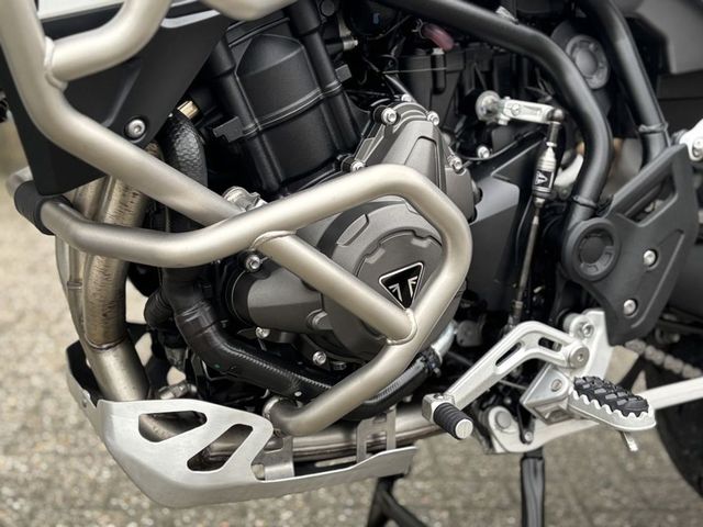 triumph - tiger-900-rally-aragon-edition