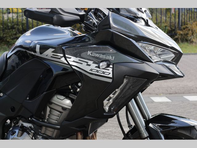 kawasaki - versys-1000-se-tourer