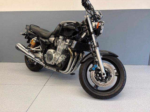 yamaha - xjr-1300
