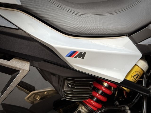 bmw - f-900-r