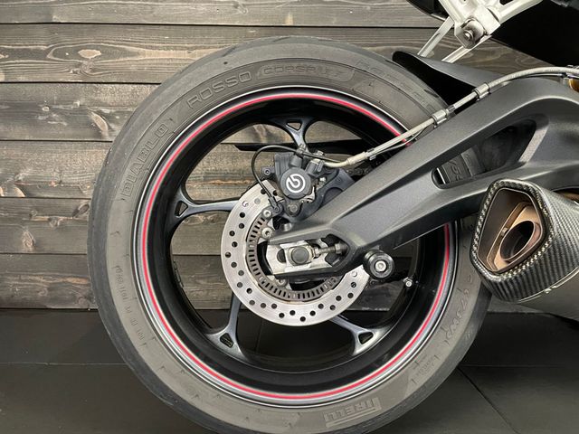 triumph - street-triple-rs