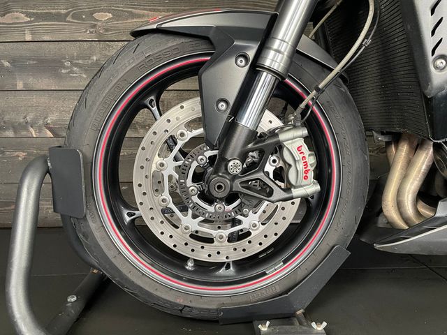 triumph - street-triple-rs
