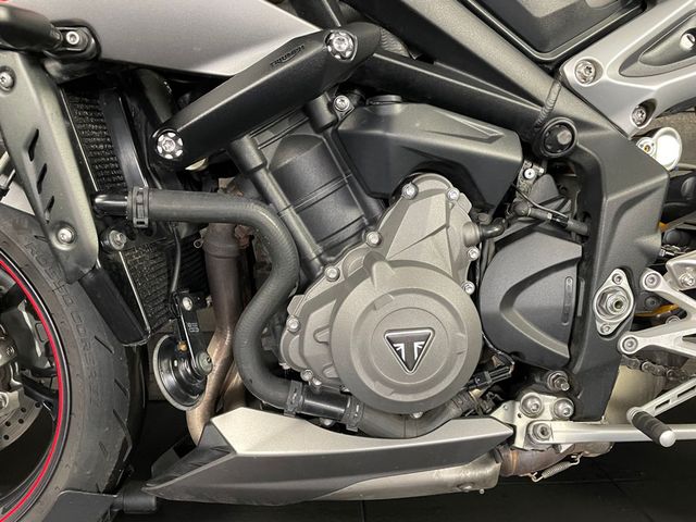triumph - street-triple-rs