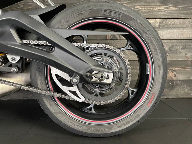 triumph - street-triple-rs