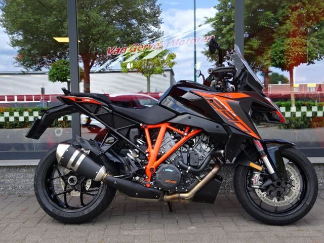 ktm - 1290-super-duke-gt
