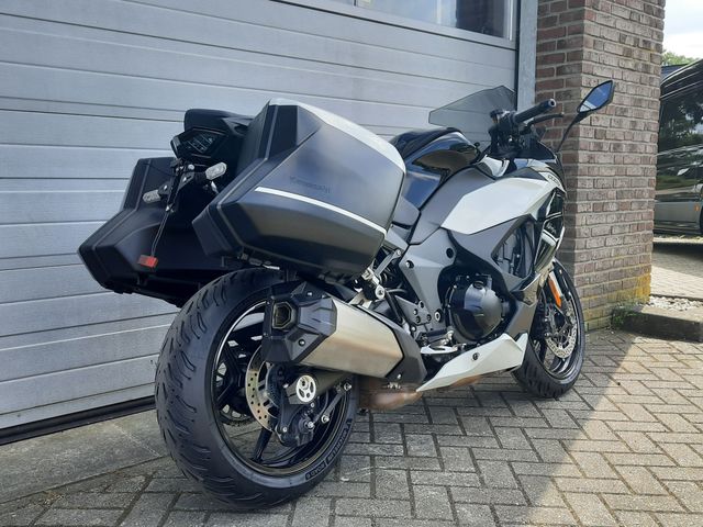 kawasaki - ninja-1000sx
