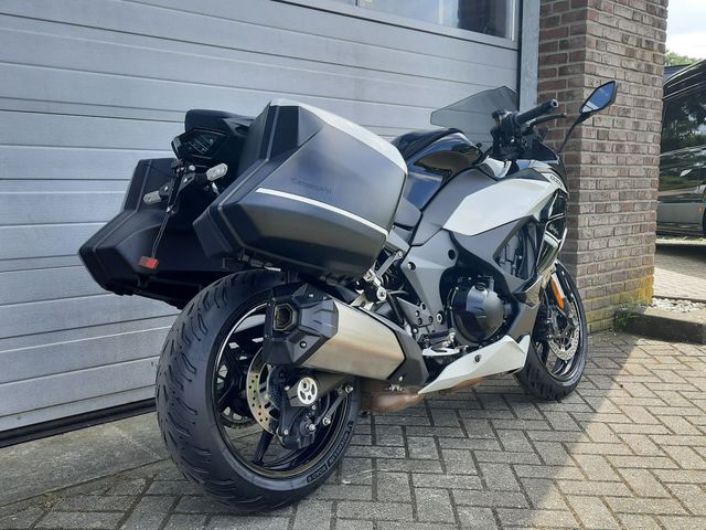 kawasaki - ninja-1000sx