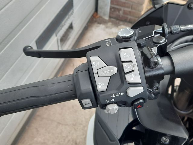 kawasaki - ninja-1000sx