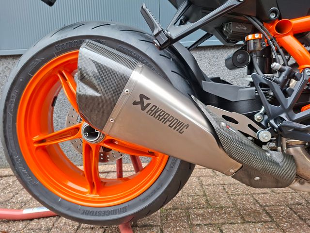 ktm - 1290-super-duke-r