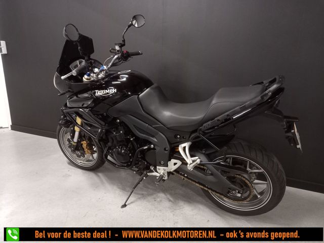 triumph - tiger-1050