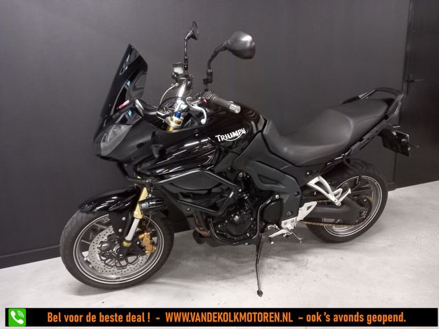 triumph - tiger-1050
