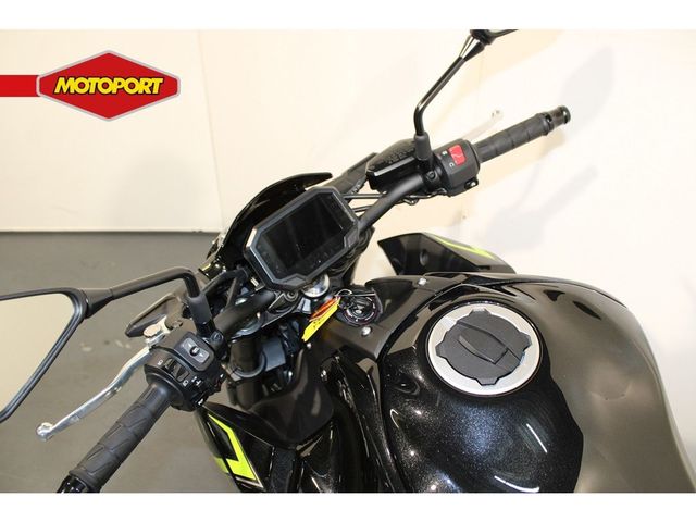 kawasaki - z900