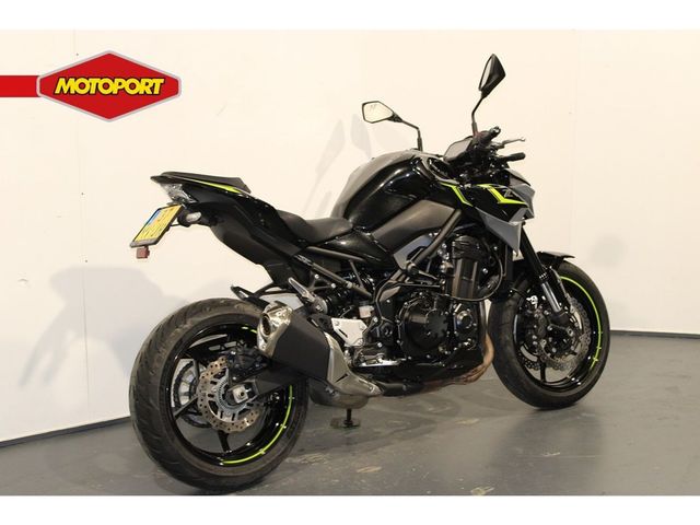 kawasaki - z900
