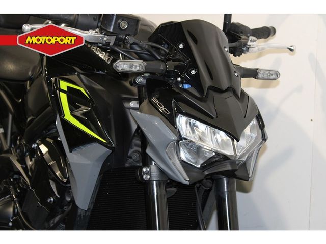 kawasaki - z900