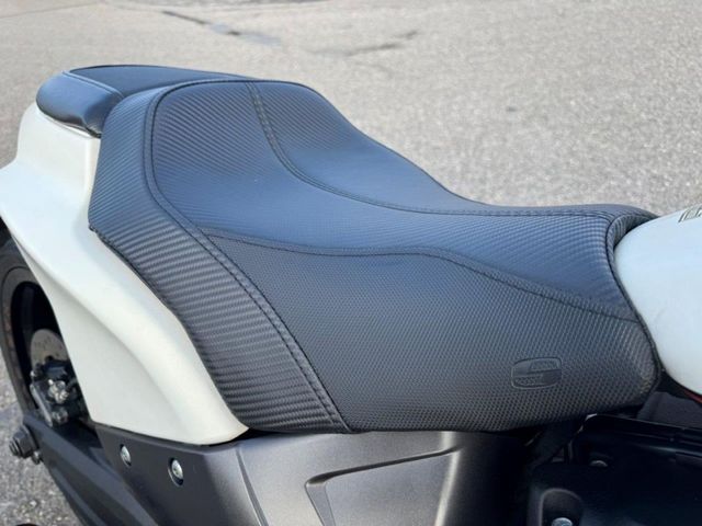 harley-davidson - softail-fxdr-114