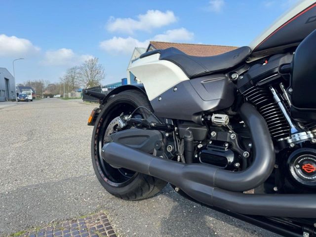 harley-davidson - softail-fxdr-114