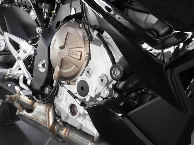 bmw - s-1000-r