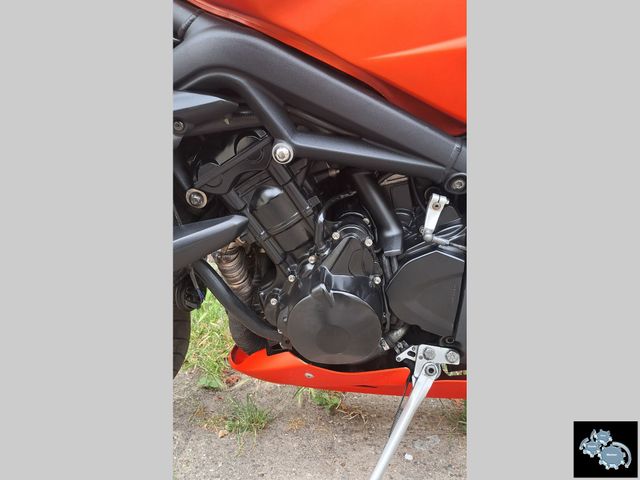 triumph - street-triple-r