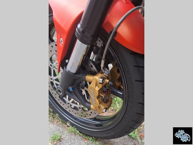 triumph - street-triple-r