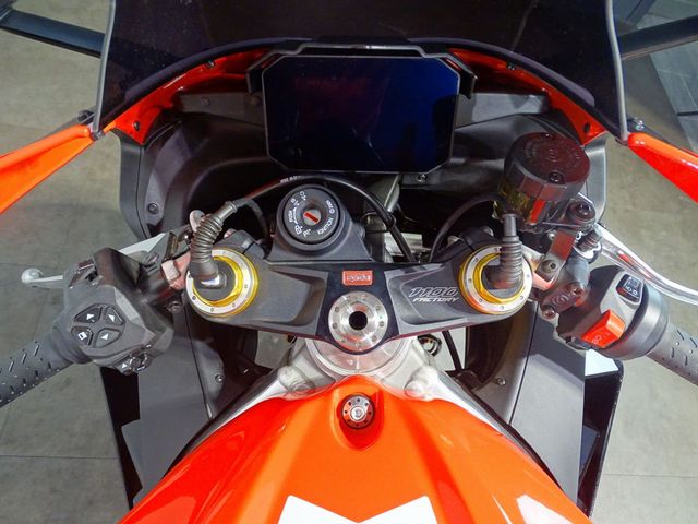 aprilia - rsv-4-1100