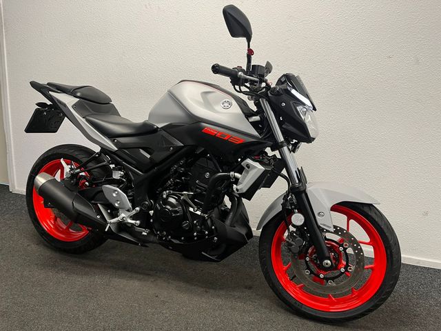 yamaha - mt-03