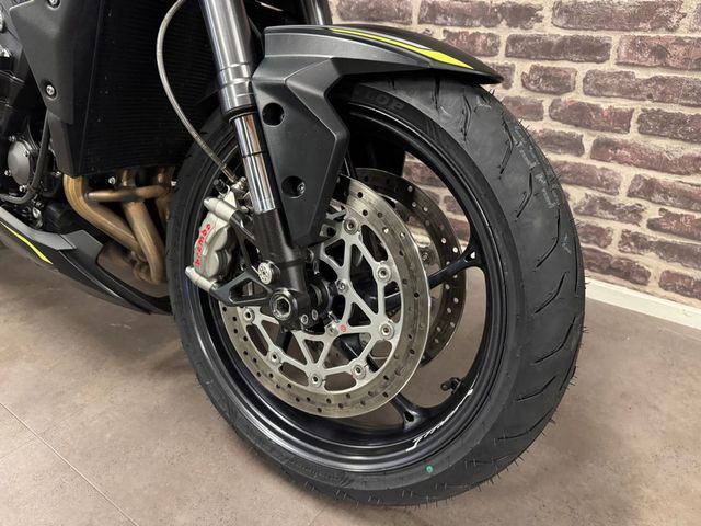 triumph - street-triple-rs