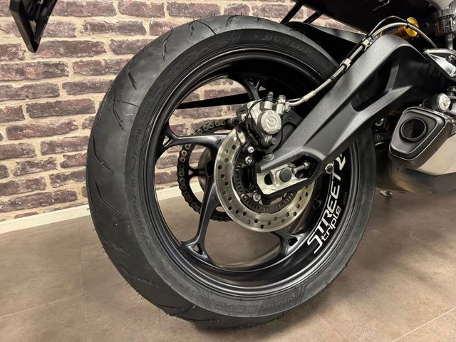 triumph - street-triple-rs
