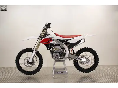 YAMAHA YZ 450 F 70TH ANNIVERSARY EDITION – foto 4
