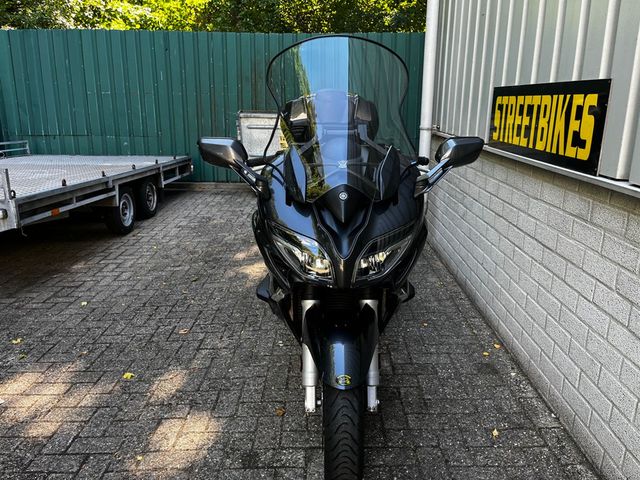 yamaha - fjr-1300